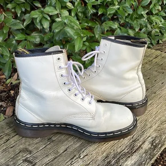Vintage Dr Martens 1460 MIE England White Combat Boots Women's 7 US / 5 UK - Picture 5 of 16